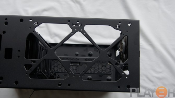 Thermaltake Chaser A31 Top Panel Fan Mounts