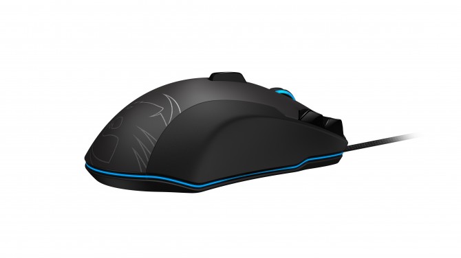 ROCCAT-Tyon_back-perspective-right